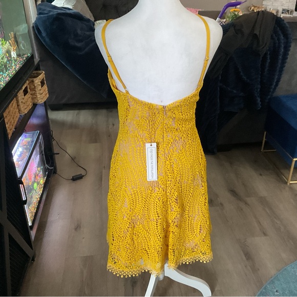 Dress the Population Sunny Yellow Mini Dress - Picture 6 of 8